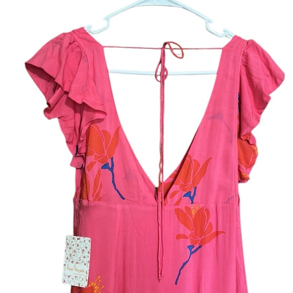 Free People NWT She's a Waterfall Hot Pink Floral
Print Ruffled Maxi Dress Sz 4 - Picture 7 of 12